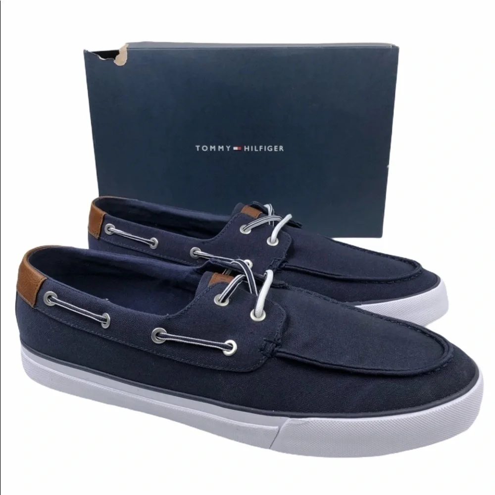 TOMMY Hilfiger Petes Low Top Boat Shoes